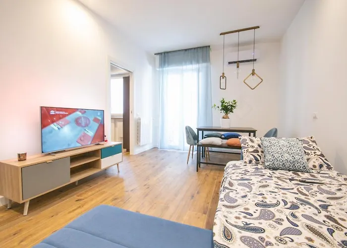 Vacanze Romane Apartment *